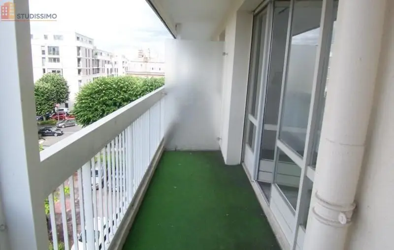 Studio meublé 32m² Reims 51100 - Lumineux, 4e étage - Photo 3