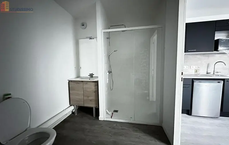 Studio 18m² Reims 51100 - 3e étage, lumineux - Photo 1