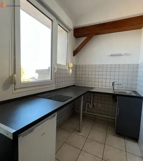 Studio 21m² Reims 51100 - Duplex, 2e étage - Photo 4