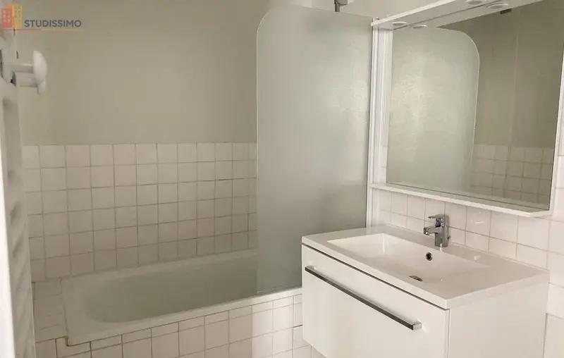 Studio meublé 29m² Reims - Meublé, DPE D - Photo 2