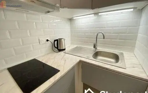 Studio meublé 11m² Reims 51100 - Calme, 4e étage - Photo 3