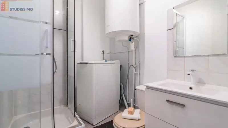 Studio meublé 21m² Reims 51100 - Meublé, 1er étage - Photo 1