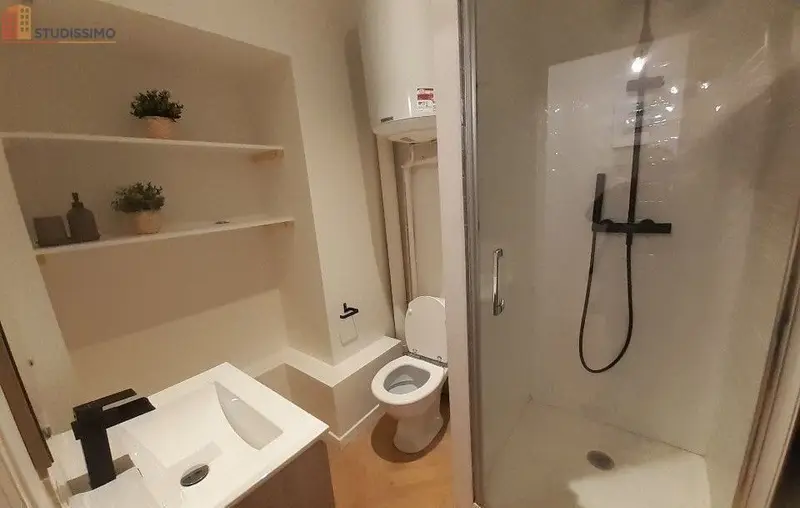 Studio meublé 25m² Reims 51100 - Meublé, DPE C - Photo 1