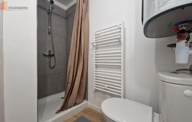 Studio meublé 24m² Reims 51100 - Meublé, 1 pièce - Photo 1