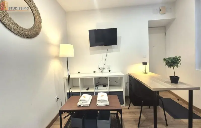 Studio meublé 21m² Reims 51100 - Meublé, 1 pièce - Photo 2