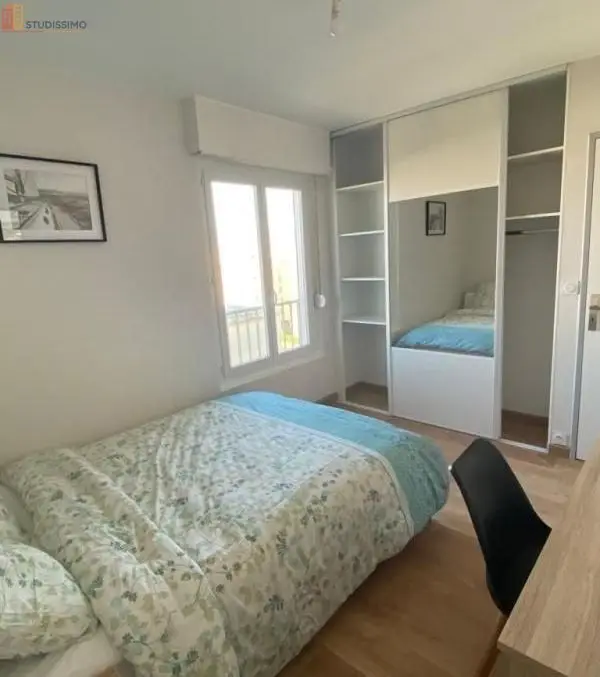 Studio meublé 13m² Reims 51100 - Lumineux, 6e étage - Photo 1