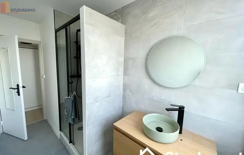 Studio meublé 10m² Reims 51100 - Lumineux, DPE A - Photo 3