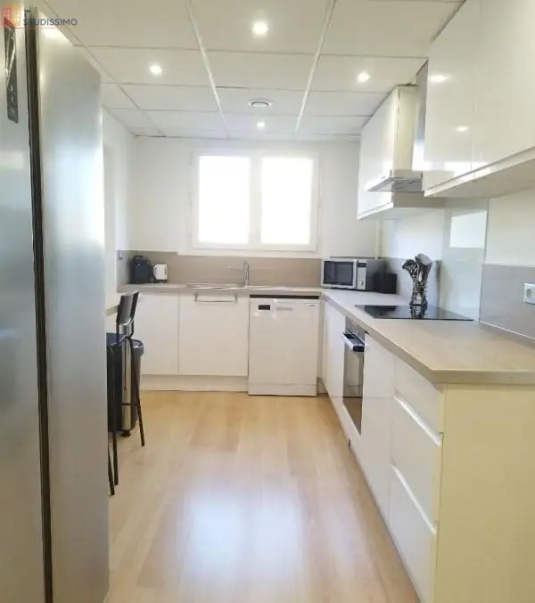 Studio meublé 10m² Reims 51100 - Calme, meublé - Photo 4