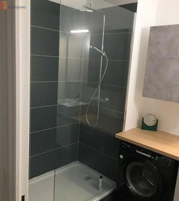 Studio meublé 14m² Reims 51100 - Meublé, 1er étage - Photo 1