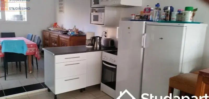 Studio meublé 13m² Reims 51100 - Meublé, 1 pièce - Photo 4