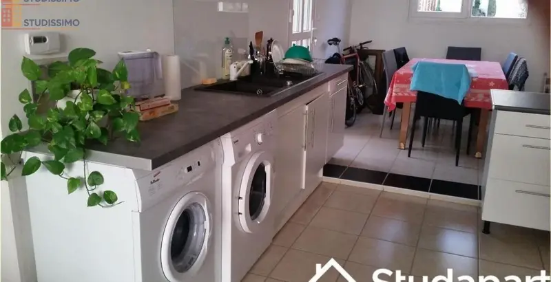 Studio meublé 13m² Reims 51100 - Meublé, 1 pièce - Photo 2
