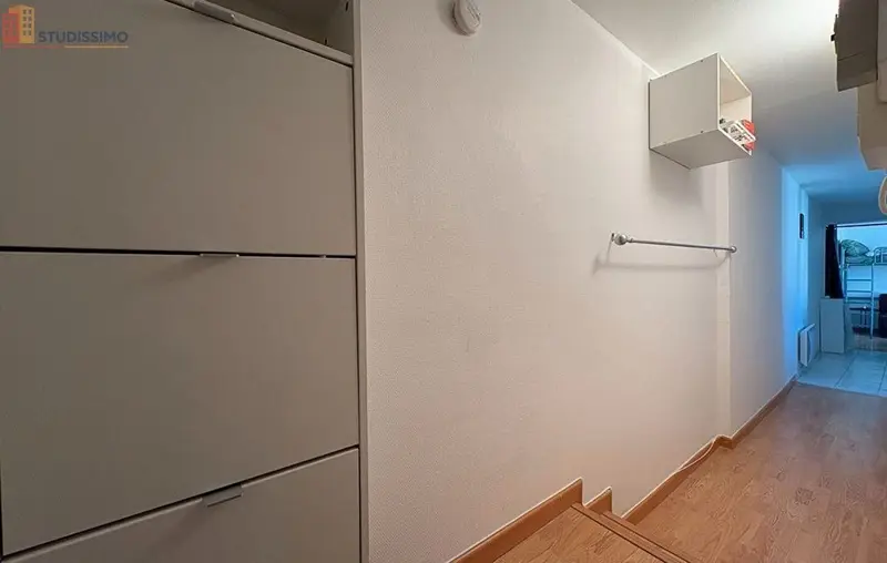 Studio 23m² Reims 51100 - Meublé, DPE D - Photo 3