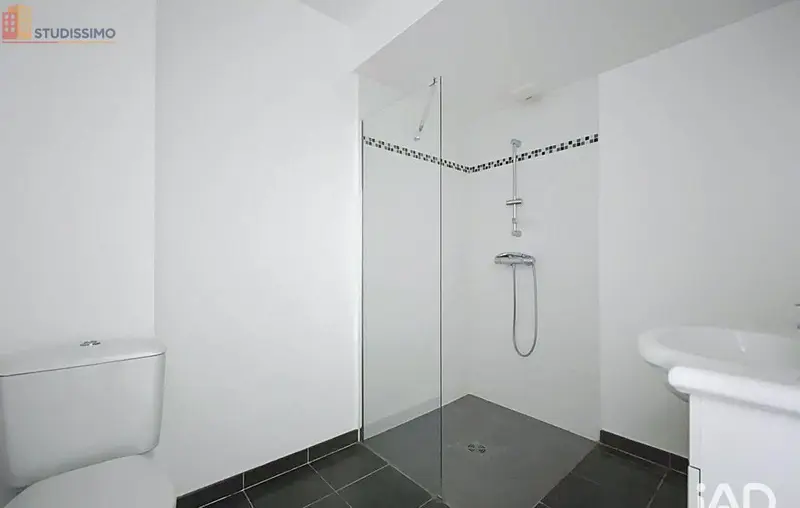 Studio 36m² Reims 51100 - DPE C - Photo 3