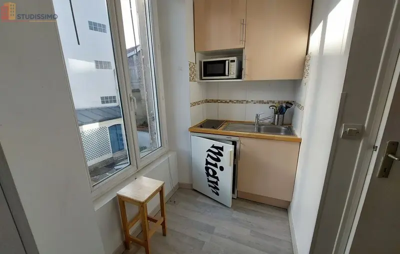 Studio meublé 25m² Reims - Meublé, 1er étage - Photo 4