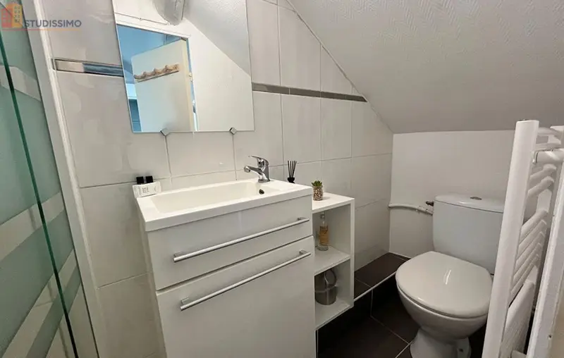 Studio meublé 14m² Reims 51100 - Au calme, 3e étage - Photo 1