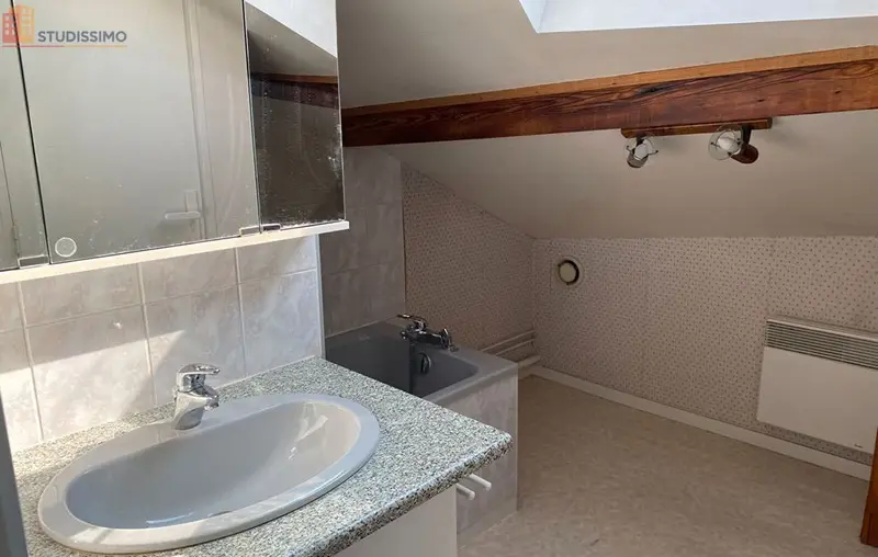 Studio meublé 16m² Reims 51100 - Lumineux, 2e étage - Photo 2