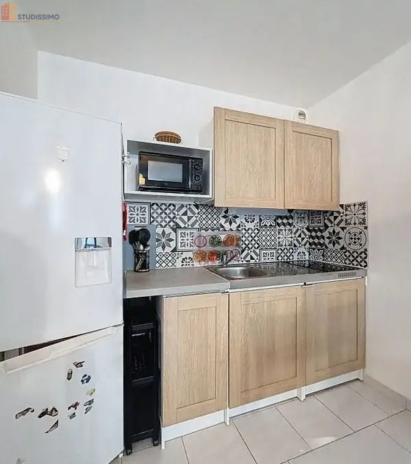 Studio meublé 28m² Reims 51100 - Meublé, DPE C - Photo 4