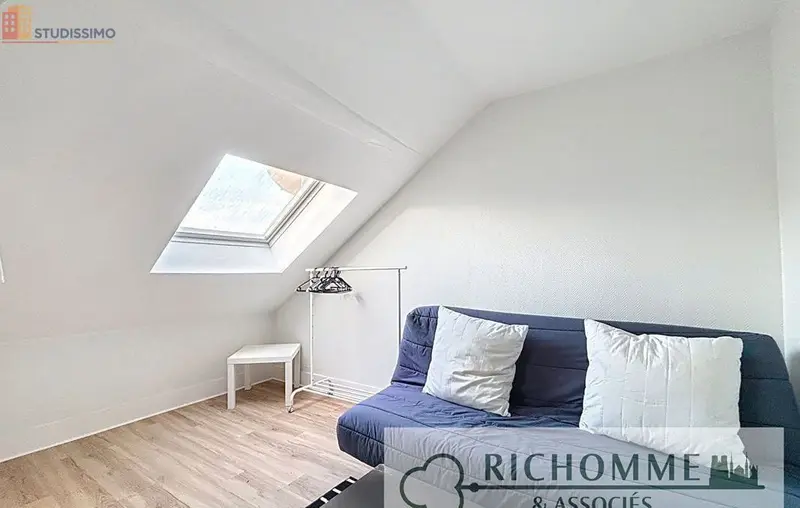 Studio meublé 21m² Reims 51100 - Dernier étage, lumineux - Photo 4
