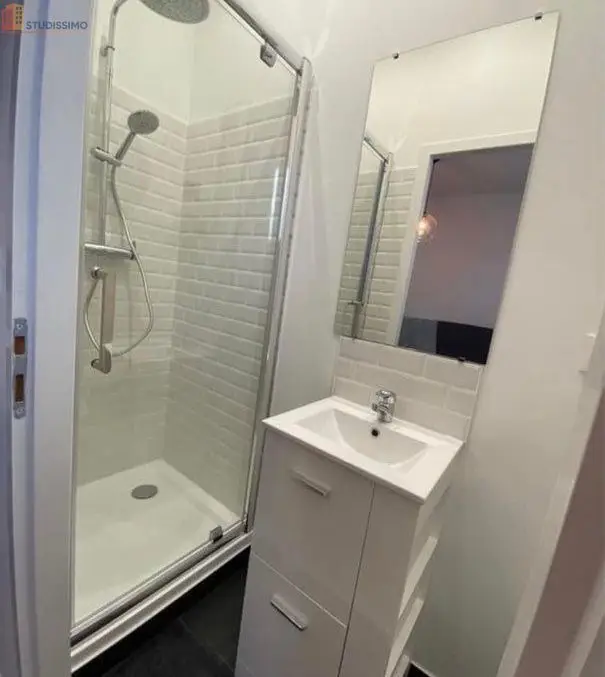 Studio meublé 15m² Reims 51100 - Meublé, DPE D - Photo 1