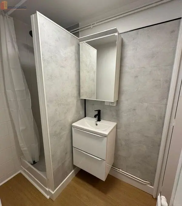 Studio meublé 12m² Reims 51100 - Meublé, compact - Photo 1