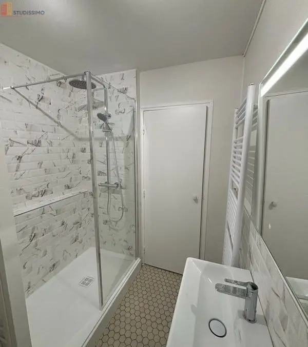 Studio meublé 31m² Reims centre - Calme, lumineux - Photo 2