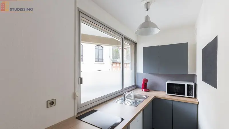 Studio 24m² Reims 51100 - Meublé, proche cathédrale - Photo 1