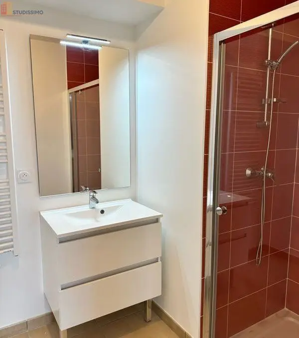 Studio meublé 31m² Reims 51100 - Charmant, meublé - Photo 2
