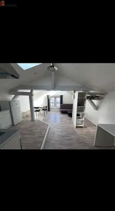 Studio meublé 36m² Châlons-en-Champagne - Dernier étage, lumineux - Photo 2