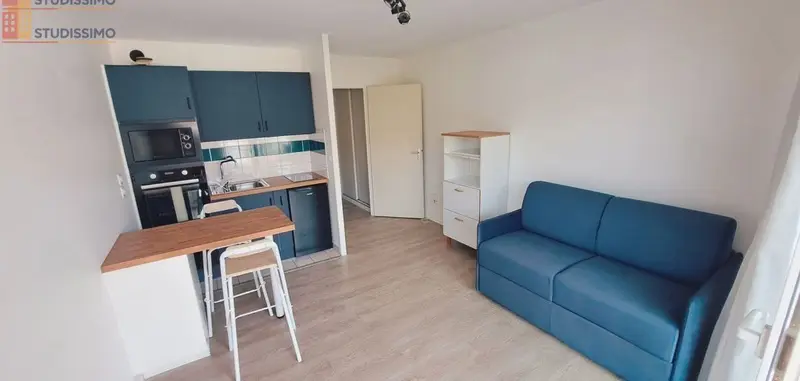 Studio meublé 24m² Reims centre - Terrasse, lumineux - Photo 2