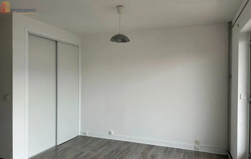 Studio 27m² Reims 51100 - Étage élevé, lumineux - Photo 1