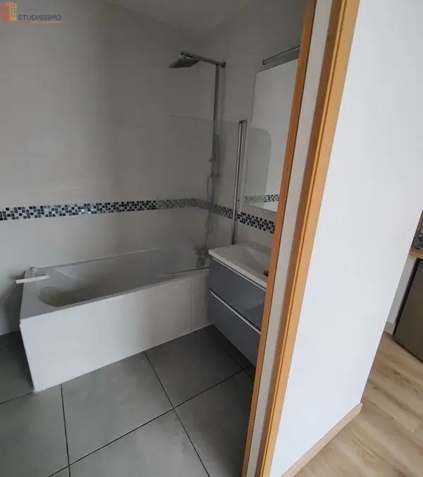 Studio meublé 25m² Reims 51100 - Proche fac, idéal étudiant - Photo 1