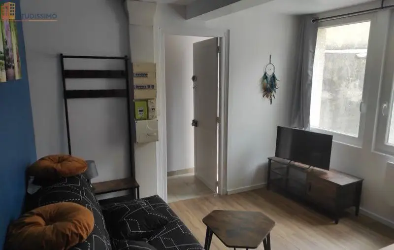 Studio meublé 24m² Châlons-en-Champagne - Joli, cour - Photo 1