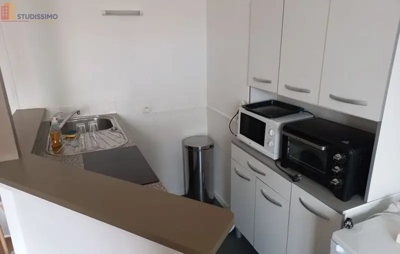 Studio meublé 25m² Reims 51100 - Meublé, lumineux - Photo 2