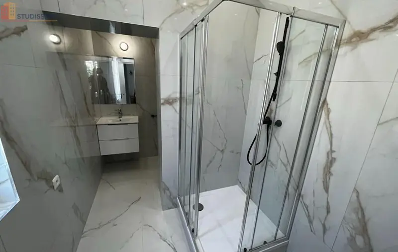 Studio meublé 23m² Reims 51100 - Meublé, 2e étage - Photo 1