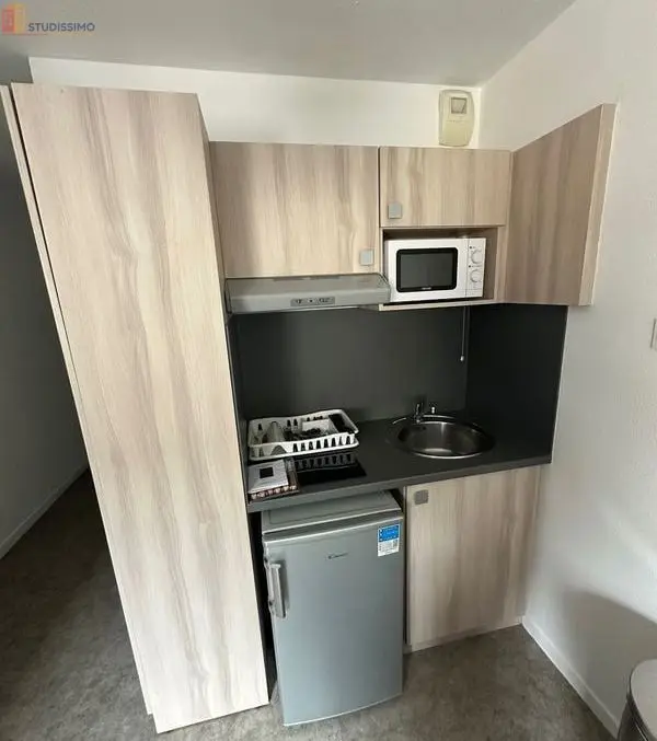Studio meublé 18m² Reims 51100 - Meublé, DPE D - Photo 2