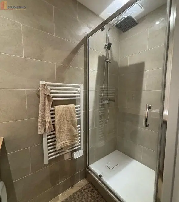 Studio meublé 21m² Reims 51100 - Rénové, proche centre-ville - Photo 2