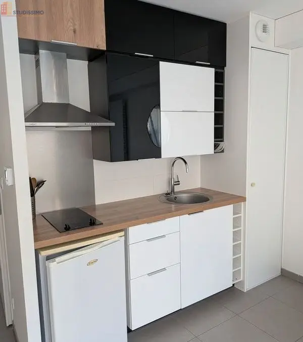 Studio meublé 24m² Reims centre - Résidence BBC, lumineux - Photo 5
