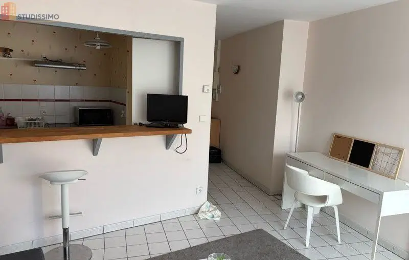 Studio 28m² Reims 51100 - Meublé, lumineux - Photo 1