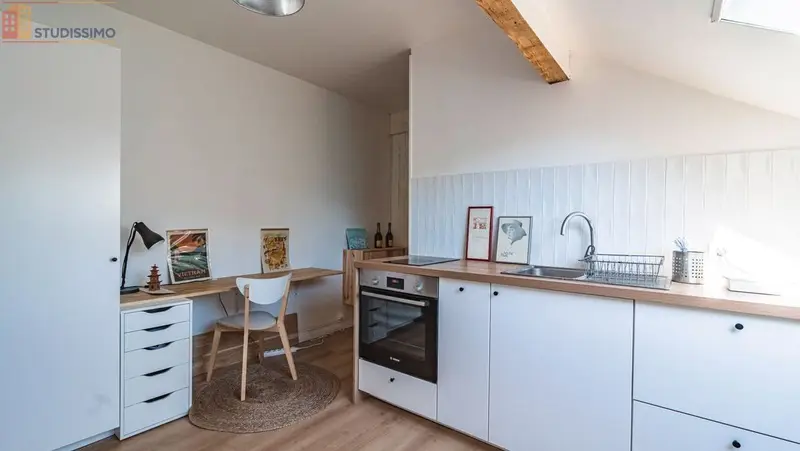 Studio meublé 30m² Reims - Proche place du Forum - Photo 2