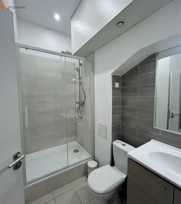 Studio meublé 18m² Reims centre - Équipé, hyper centre - Photo 2