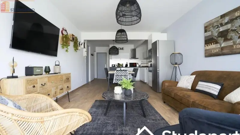 Studio meublé 12m² Reims 51100 - Meublé, lumineux - Photo 4