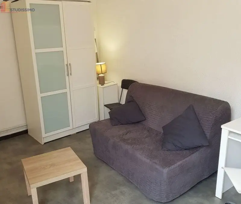 Studio meublé 21m² Reims centre - Proche bus et tram - Photo 2
