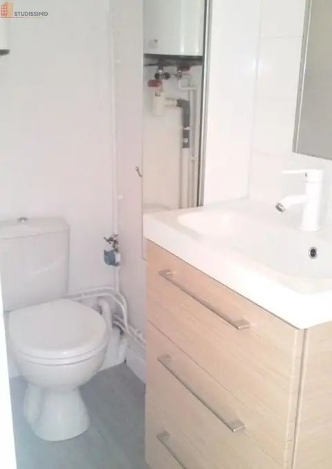 Studio 20m² Reims 51100 - Non meublé, hyper centre - Photo 1