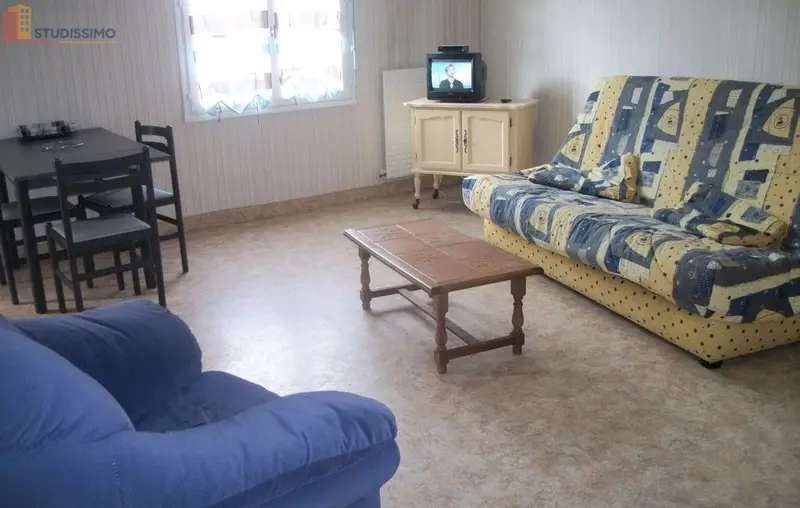 Studio meublé 31m² Laval 53000 - Meublé, lumineux - Photo 1