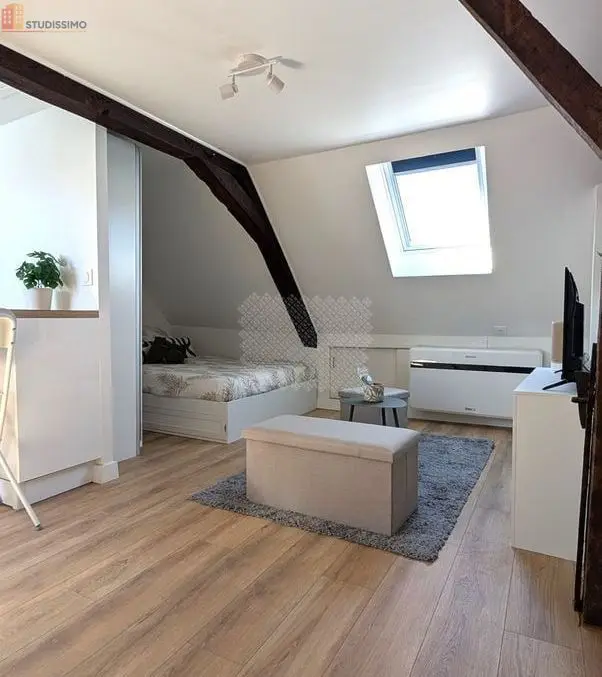 Studio meublé 16m² Laval 53000 - Meublé, dernier étage - Photo 2