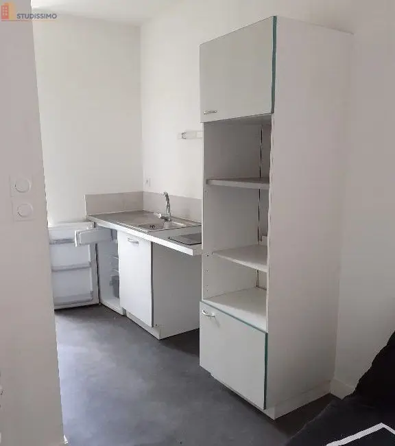 Studio 22m² Mayenne 53100 - Meublé, 1er étage - Photo 3