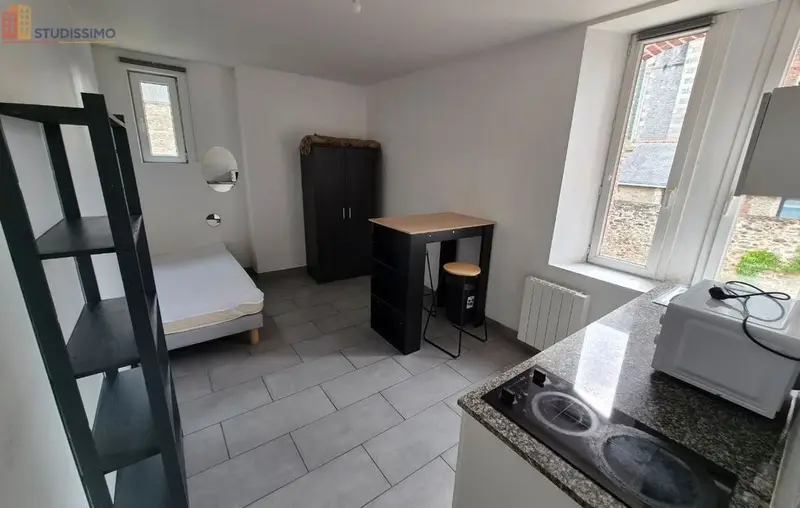 Studio meublé 17m² Laval 53000 - Proche gare - Photo 1