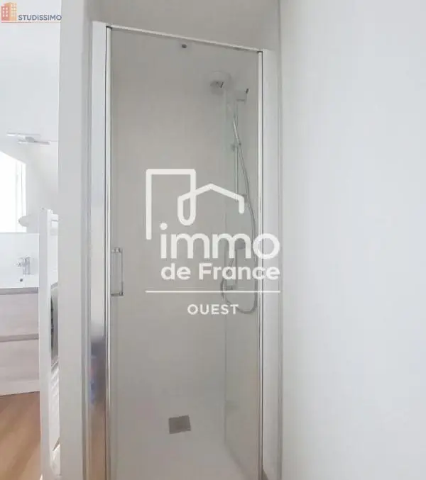 Studio meublé 37m² Évron - Lumineux, 3e étage - Photo 3