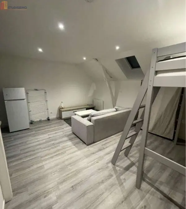 Studio meublé 38m² Évron - Meublé, DPE D - Photo 1