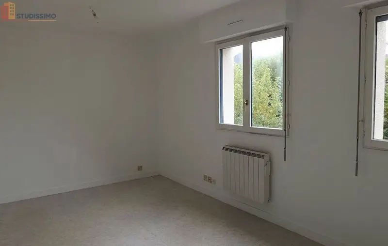 Studio 25m² Mayenne 53100 - Photo 3